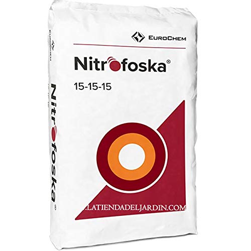 ABONO Fertilizante Nitrofoska Triple 15, 200 KG en sacos de 25 Kg. Adaptado para cubrir la mayoría...